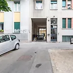 Milano Citta Studi Functional Flat